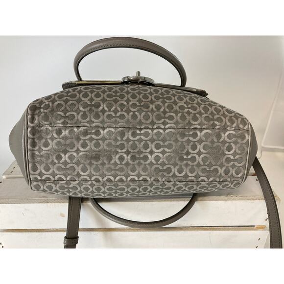 COACH 25215 MEDIUM SIZE GRAY SIGNATURE PRINT CROSSBODY BAG - Picture 9 of 15